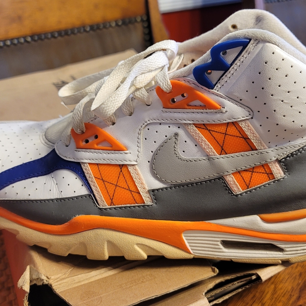 Men Shoes - Picture 7 of 8